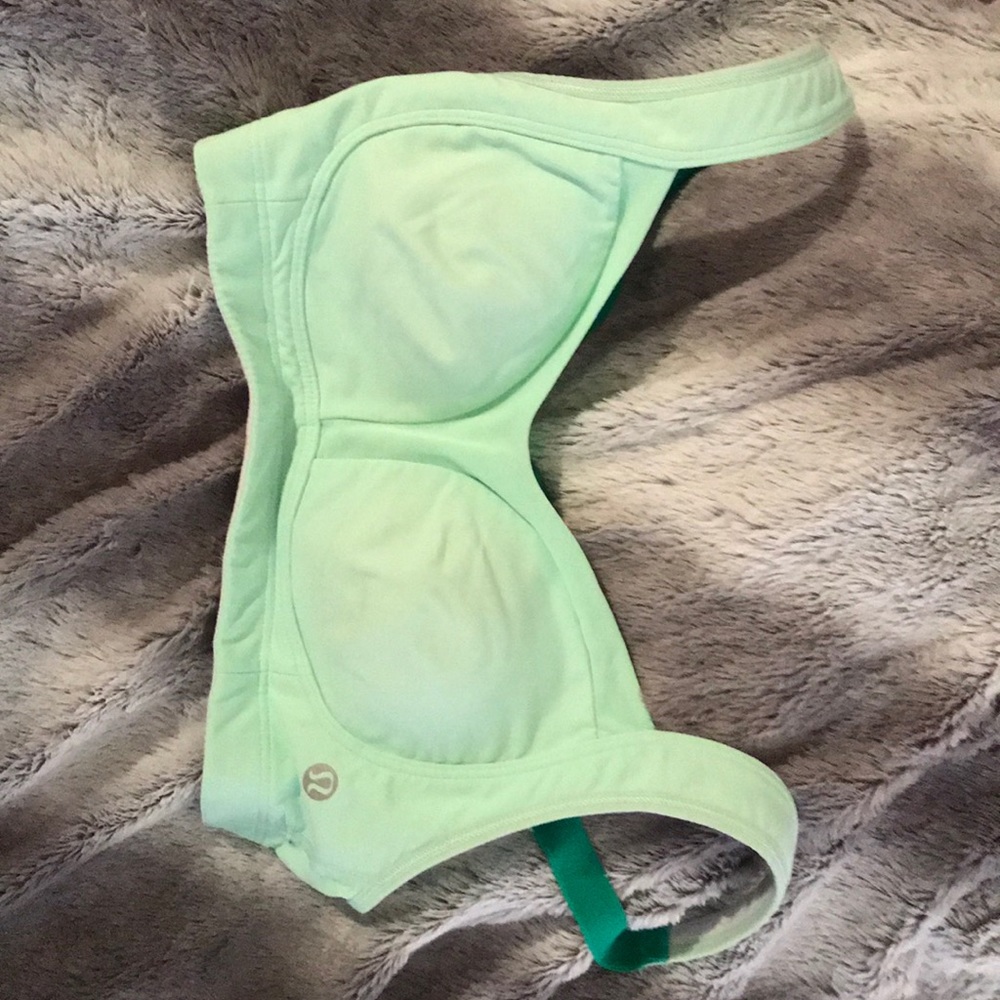 Lululemon Seafoam and Green Ta-ta-tamer